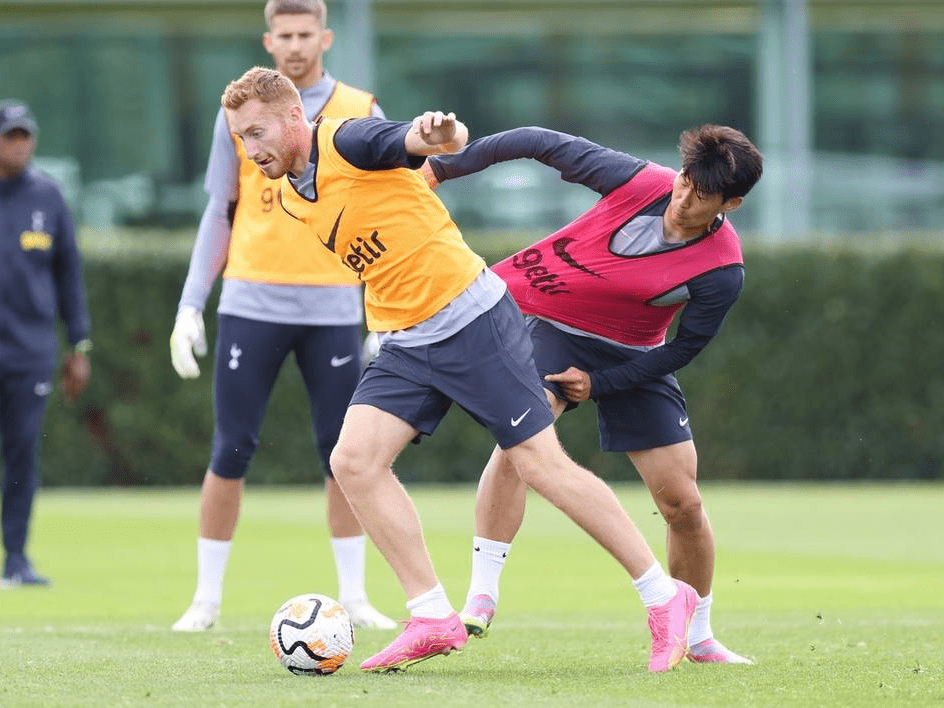 本世纪德甲戴帽数前10：莱万384场16次第1，凯恩76场10次第3