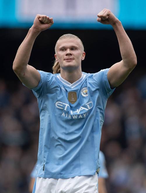 世界足球又一巨星宣布退役