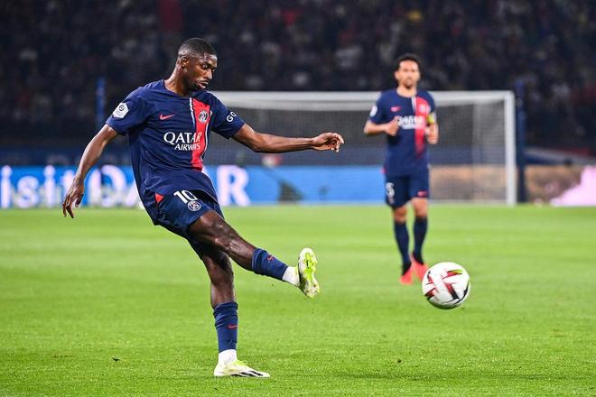 佩德里时隔1各月再为巴萨登场，送出28次传球，3次过人成功