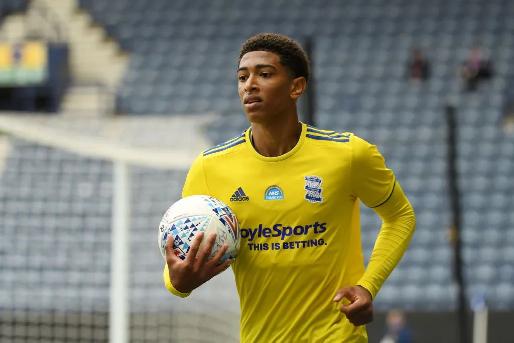 全球与中国高尔夫球头市场容量分析及发展前景预测报告2025