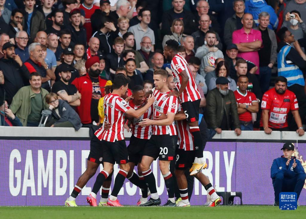 欧冠最年轻连续三场破门选手排行榜：卡尔力压姆巴佩...（欧冠连续三场进球最年轻球员榜：卡尔居首，姆巴佩位列次席）