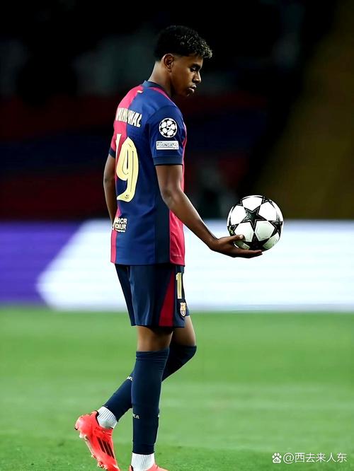 西媒：弗里克掌握着是否买断拉什福德的权力，二人关系融洽（西媒称：拉什福德买断权由弗里克拍板，双方关系融洽）