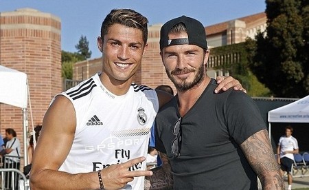 欧冠积分榜：阿森纳全胜领跑，巴黎、拜仁、国米、皇马均12分