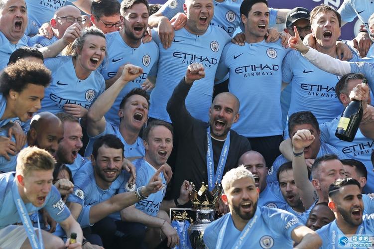 皇马向对手征求交换球衣意向单，姆巴佩、贝林厄姆最受欢迎（皇马征集对手交换球衣名单，姆巴佩与贝林厄姆最抢手）