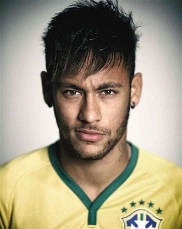 K77成为历史首位为法国俱乐部在两项国际赛事决赛破门的球员（K77改写纪录：首位代表法国俱乐部在两项国际赛事决赛破门的球员）