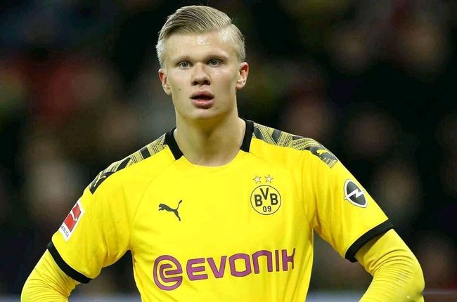 足球国足专机启程，目标三连胜