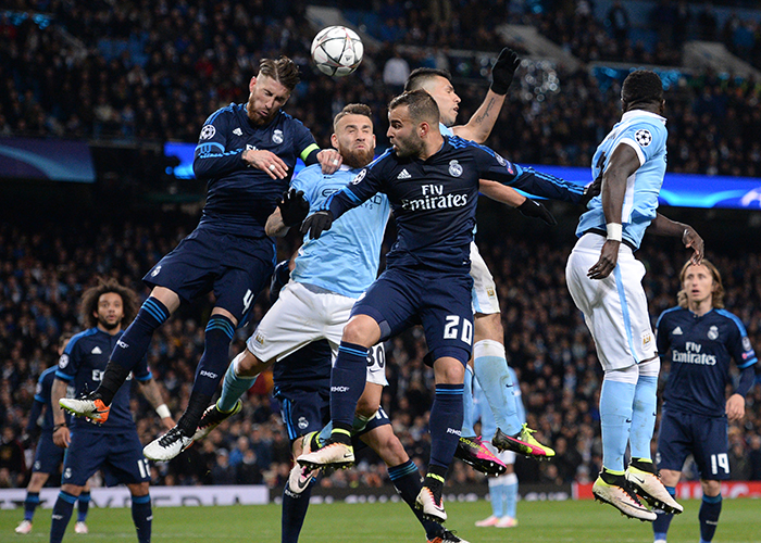 篮球篮网明星球员强调团结：我们是一支队伍