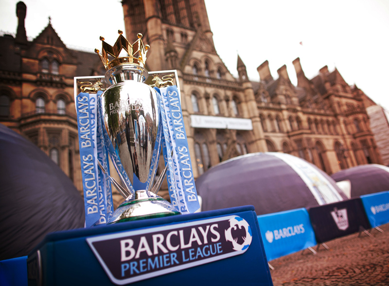 海廷加：奥斯梅恩和伊布、德罗巴一样强大，始终是一个威胁