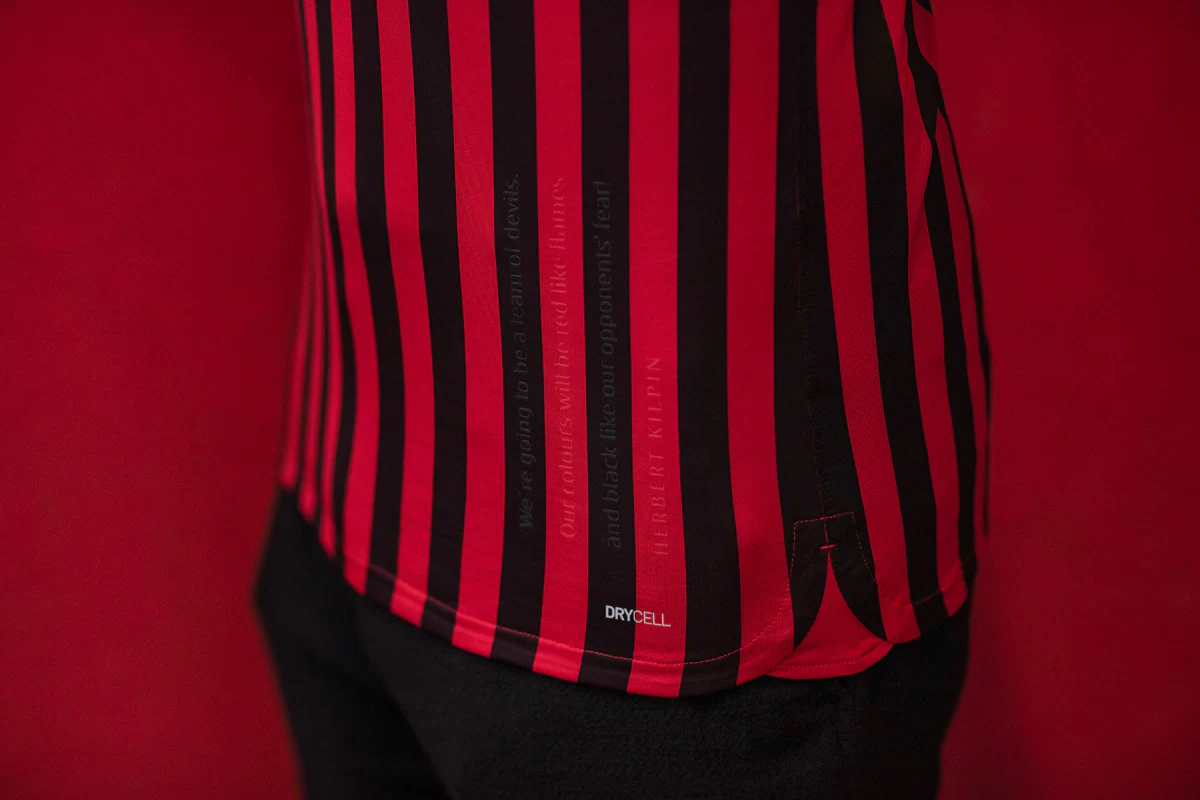 这队真的勇且稳