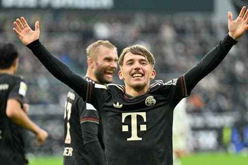 名记：萨拉赫与斯洛特的关系接近破裂，前者冬窗还是很有可能离队（名记：萨拉赫与斯洛特关系濒临崩裂，冬窗离队可能性依旧很高）